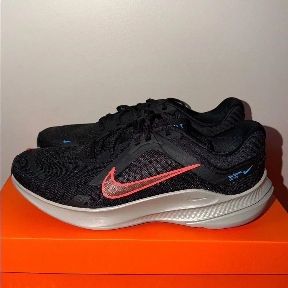 Nike Quest 5 Black Crimson Red DD0204-005 Men’s Size 9